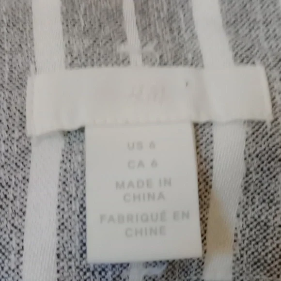 H&M Paperbag Waist Striped Mini Skirt Belted Size 6 Gray White - Picture 2 of 9